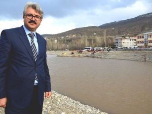 Giresun’un Çamoluk Belediye Başkanı Savaş Akarçeşme Gözaltına Alındı