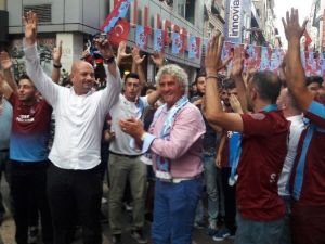 Trabzonspor’un Efsane İsimleri Taraftarla Buluştu