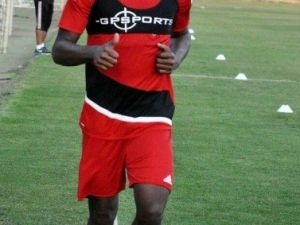 Fatau: "Gaziantepspor’a İyi Bir Sezon Geçirmek İçin Geldim"