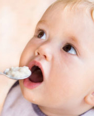 Çocuğa yemek yemeyi sevdirin