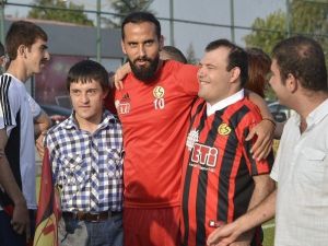 Eskişehirspor’a Baklavalar Montaj Atölyesi’nden