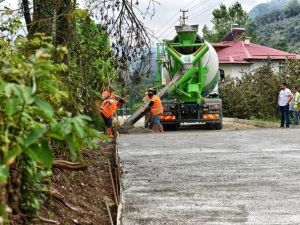 Altınordu’da Beton Yol Tamgaz