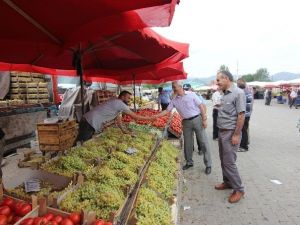 Başkan Karataş’tan Halk Pazarına Ziyaret