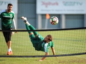Bursaspor Hız Kesmiyor