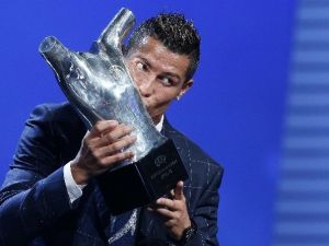 "UEFA Yılın Futbolcusu" Ödülü Ronaldo’nun
