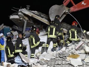 İtalya’da Deprem Bölgesinde Ohal