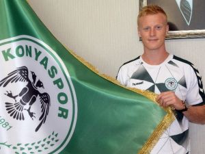 Atiker Konyaspor’un Yeni Transferi İmzayı Attı