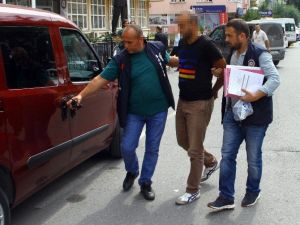 Hesap Fazla Gelince Garsonu Pompalı Tüfekle Yaraladı