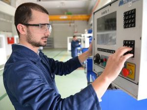 Butgem Tek Kuruş Almadan Meslek Edindiriyor