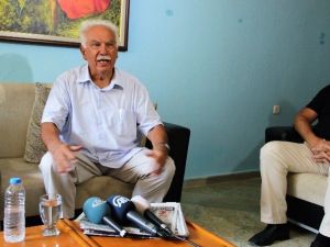 Doğu Perinçek: “Fethullah Gülen Bir Ceset”