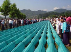 Adaletiniz batsın! Bu karar Srebrenica için katliam gibi