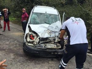 Zonguldak’ta Trafik Kazası: 2 Yaralı