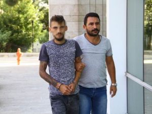 Samsun’da Suçüstü Yakalanan Uyuşturucu Zanlısı Tutuklandı