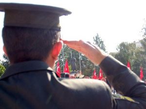 Komutan, 15 Temmuz Şehitlerini Anarken Gözyaşlarını Tutamadı