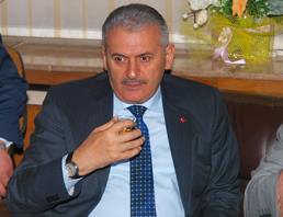 Çay Dediğin Tavşan Kanı Olur