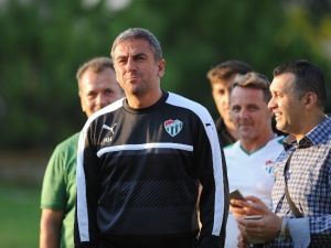 Hamzaoğlu: “Islıkları Alkışa Çevirmek Bizim Elimizde”