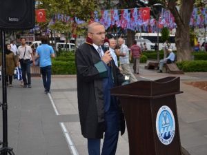 Avukatlar Trabzon’da Adli Yıl Açılışı İçin Meydan Parkı’nda Toplandılar