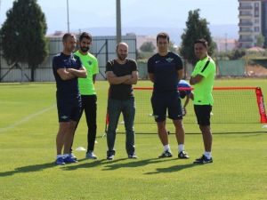 Akhisar Belediyespor, Cem Kavçak Önderliğinde Çalışıyor