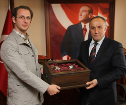 Hacısalihoğlu'ndan AA Rize'ye Veda