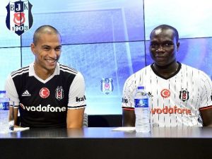Beşiktaş’ta İmza Şov