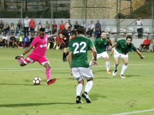 Eto’o’dan Hazırlık Maçında Hat-tirck