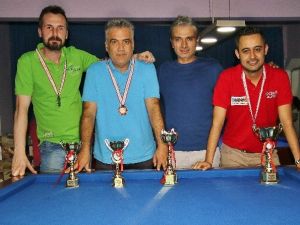 Edremit’te Bilardo Turnuvası Heyecanı