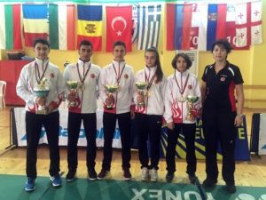 Badminton Milli Takımı’nda Osmangazi Fırtınası