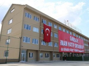 Giresun’da Fetö’den Kapatılan Özel Okul’a “15 Temmuz Şehitler İmam Hatip Ortaokulu” İsmi Verildi.