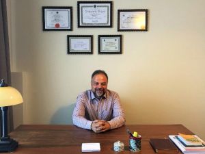 Psikoterapist Prof. Dr. Özgür Öner: "Pokemon Go Çocuk İstismarcılarının Aradığı Fırsat Olabilir"