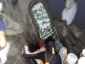 Hacı Adayları, Kuran-ı Kerim’in İndiği Hira Mağarası’nı Ziyaret Ediyor