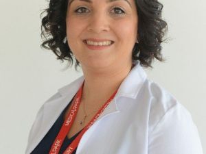 Bebek İçin En Değerli Hediye “Anne Sütü”