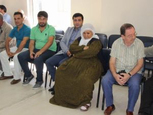 Demirtaş Ve Yüksekdağ, Açlık Grevine Girenleri Ziyaret Etti