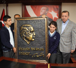 Başbakana Erdoğan Silüetli Tablo