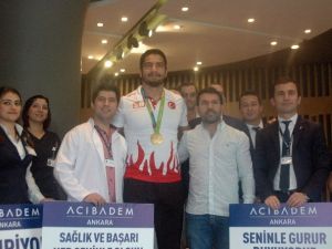 Taha Akgül: "Benim İçim Önemli Olan İstiklal Marşı’nı Dinletebilmekti"