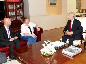 Kılıçdaroğlu, Fransız Sosyalist Parti Ulusal Sekreter Yardımcısı Marie Rose Koro İle Görüştü