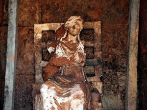 Tanrıça Kibele Heykeli Bulundu