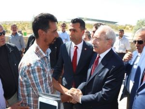 Kemal Kılıçdaroğlu, Ömer Halisdemir’in Kabrini Ziyaret Etti