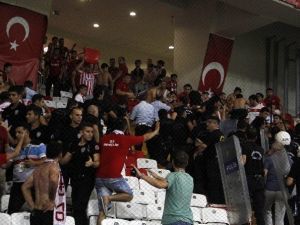 Antalyaspor’un Seyircisiz Oynama Cezası Paraya Çevrildi