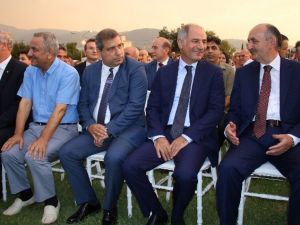 Eski Ve Yeni Bakan Nikah Şahitleri Oldu