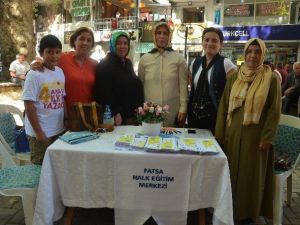 Halk Eğitim Broşür Dağıttı
