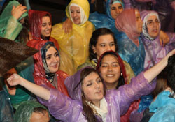 Yağmur RTEÜ'deki Coşkuyu Durduramadı