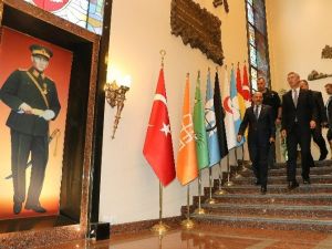 Milli Savunma Bakanı Işık: "Suriye Rejiminin Elindeki Balistik Füze Mevcudiyeti Bizim İçin Başlı Başına Bir Tehdittir"
