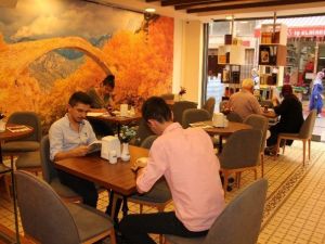 Tdv’den ’Kitap Kafe’ Konsepti