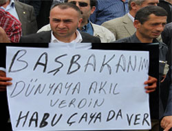 Rize'de Çay İsyanı Sürüyor