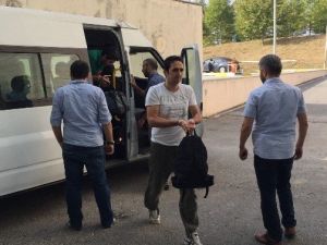 Sakarya’da 5 Öğretmen Ve Bir Satış Danışmanı Adliyeye Sevk Edildi