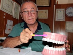 Diş İpi, Kurban Etine Karşı