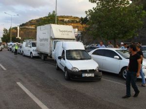 Samsun’da Otomobil Yayalara Çarptı: 2 Yaralı