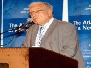 İshak Alaton vefat etti