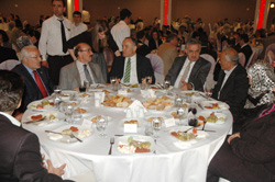 Rize, Valisi'ni 4 Dörtlük Uğurladı !