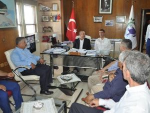 Bakan Çavuşoğlu, Gazipaşa’da Halkla Bayramlaştı